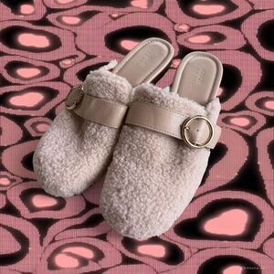 ASOS Size 9 Women's Cream and Brown Sherpa Platform Mules